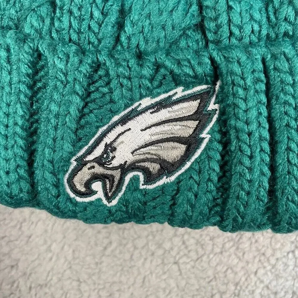 Girls Youth NFL One Size Green Philadelphia Eagles Cable Cuffed Knit Hat w/ Pom